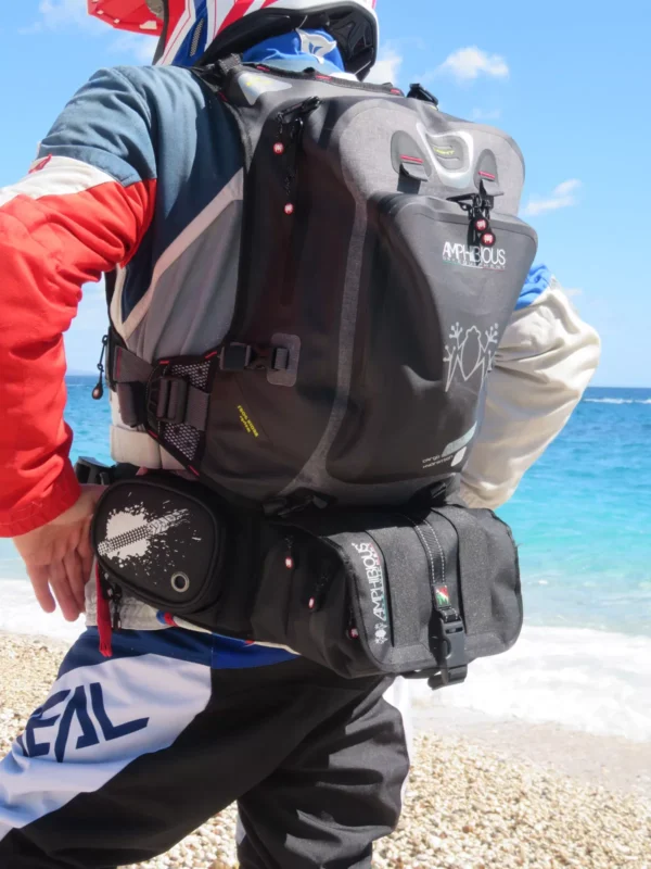 Amphibious Phantom backpack with hydration tube compatibility
