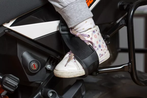BABYBIKER kids’ foot supports with storage bag underseat